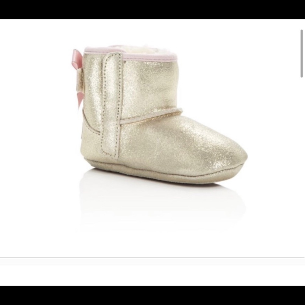 Baby ugg